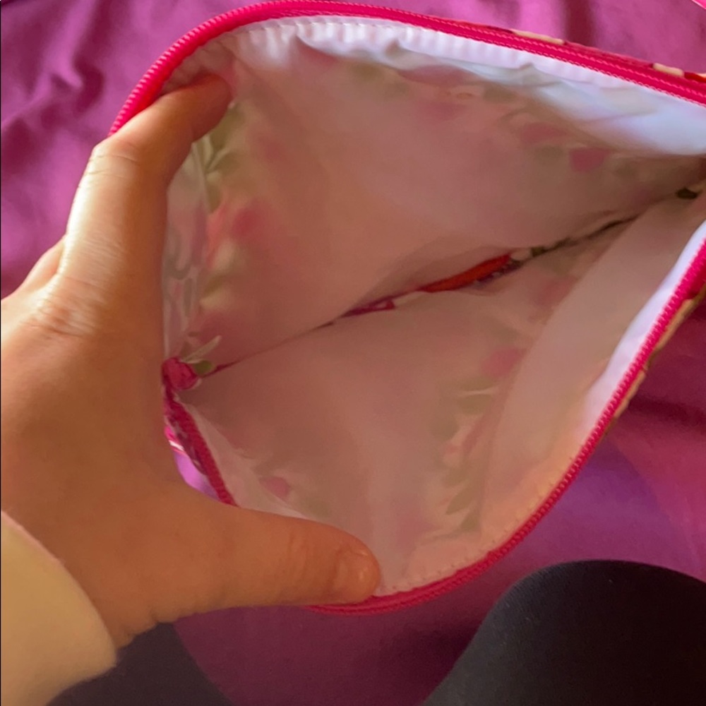 NWT Vera Bradley slim cosmetic case. - Picture 2 of 2